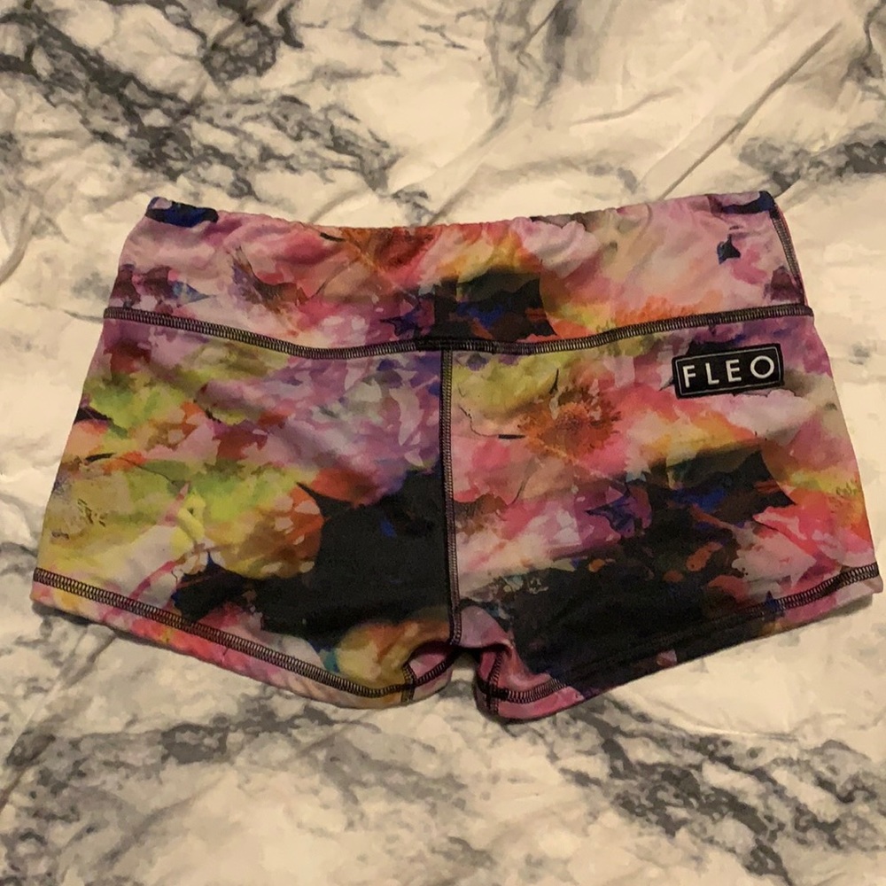 Fleo Shorts